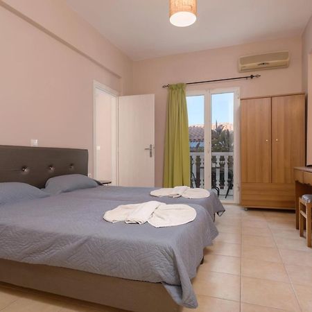 Mare Blu Studios & Suites Laganas Exterior photo