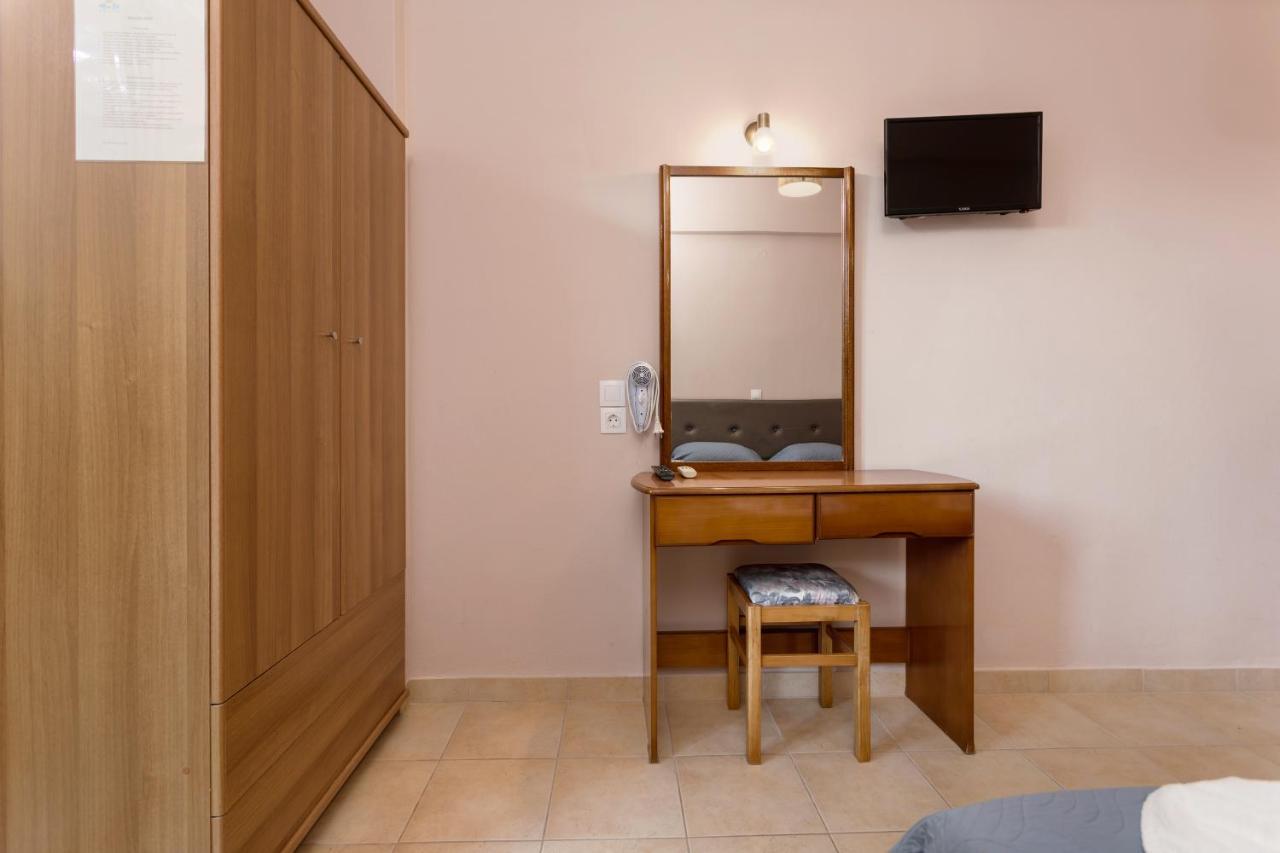 Mare Blu Studios & Suites Laganas Exterior photo