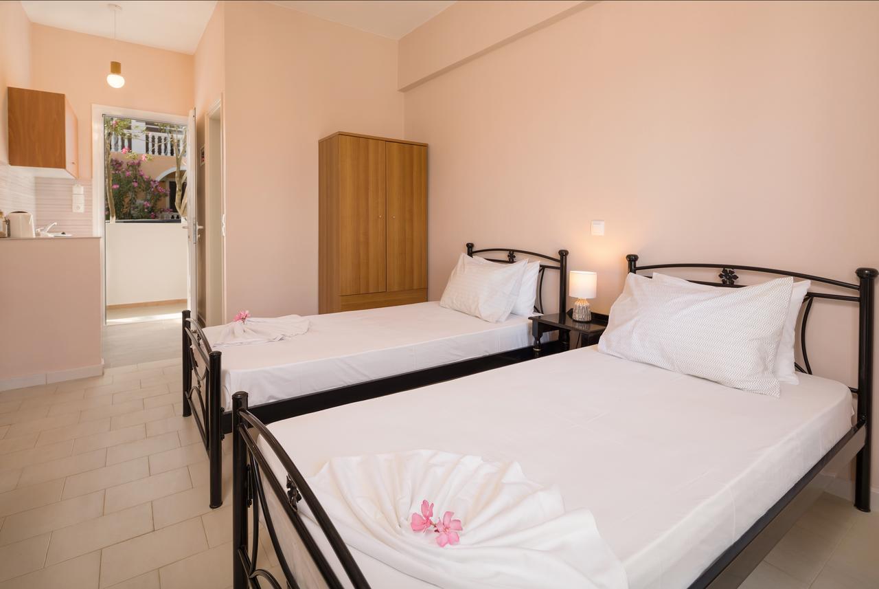 Mare Blu Studios & Suites Laganas Exterior photo