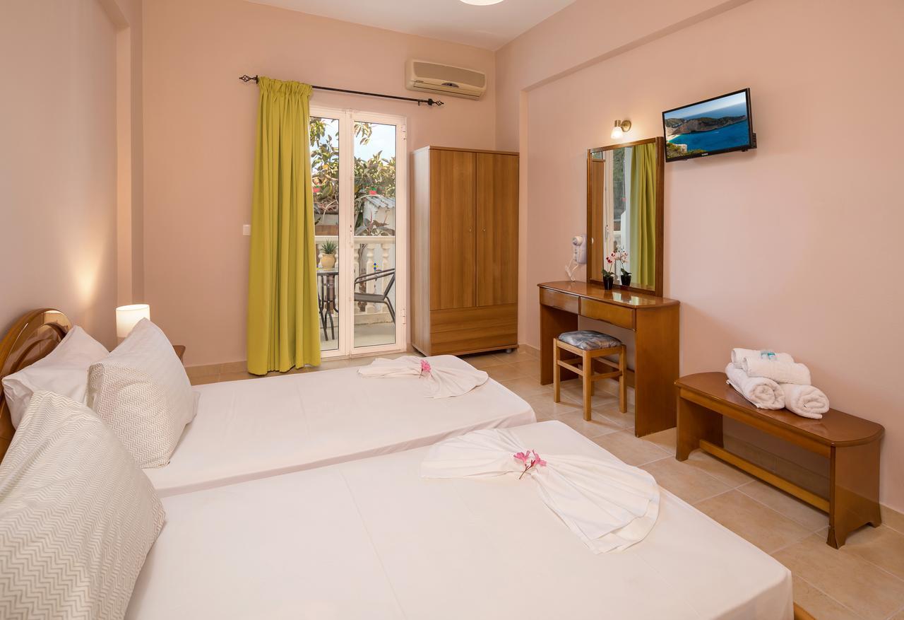 Mare Blu Studios & Suites Laganas Exterior photo